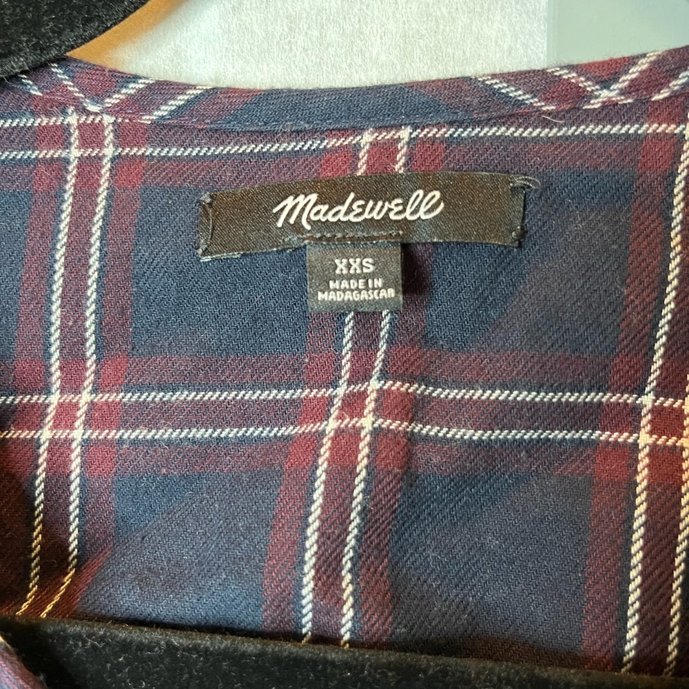 Madewell navy plaid blouse - Picture 2 of 5